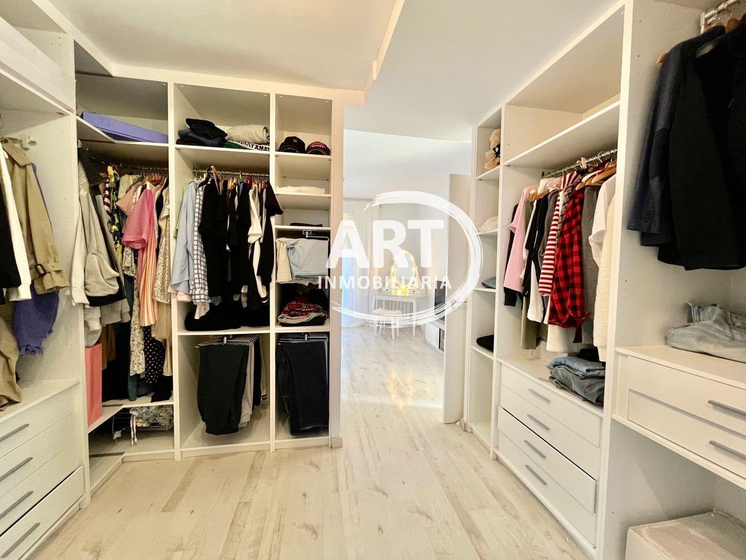 4 soverom Villa til salgs i L'Eliana med svømmebasseng garasje - € 595 000 (Ref: 8078228)