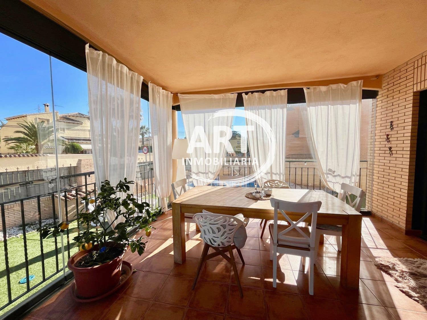 4 soverom Villa til salgs i L'Eliana med svømmebasseng garasje - € 595 000 (Ref: 8078228)