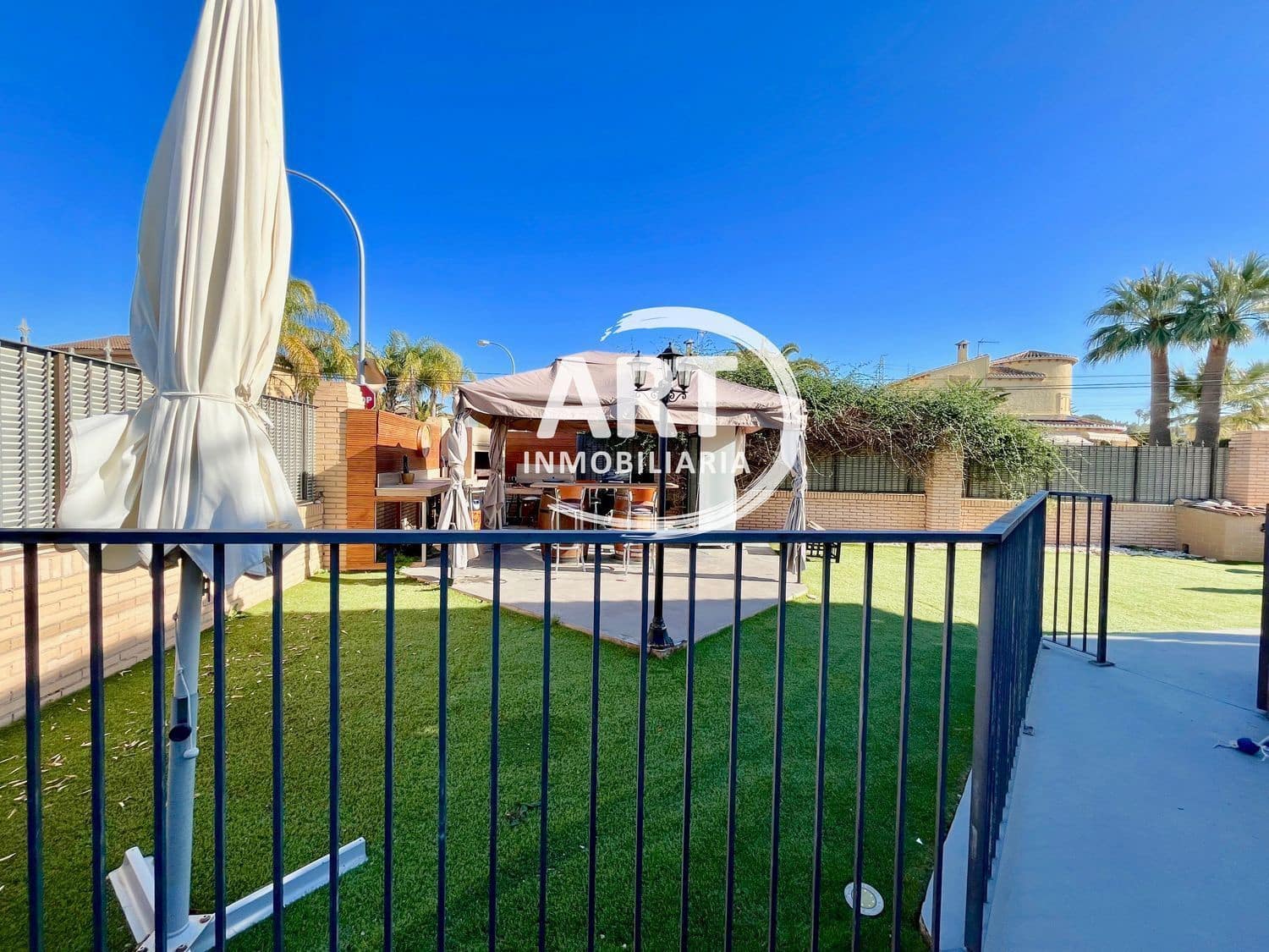 4 soverom Villa til salgs i L'Eliana med svømmebasseng garasje - € 595 000 (Ref: 8078228)