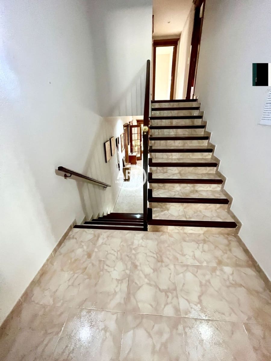 8 soveværelse Villa til salg i L'Eliana med swimmingpool garage - € 849.000 (Ref: 8188984)