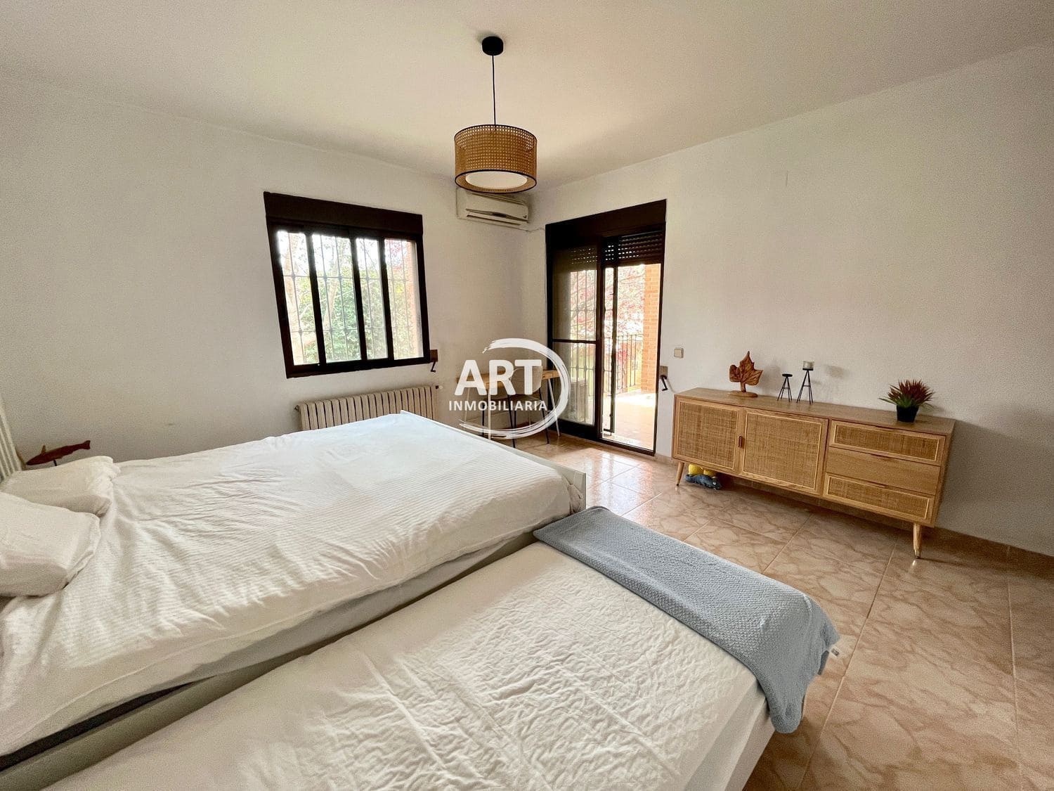 8 soveværelse Villa til salg i L'Eliana med swimmingpool garage - € 849.000 (Ref: 8188984)