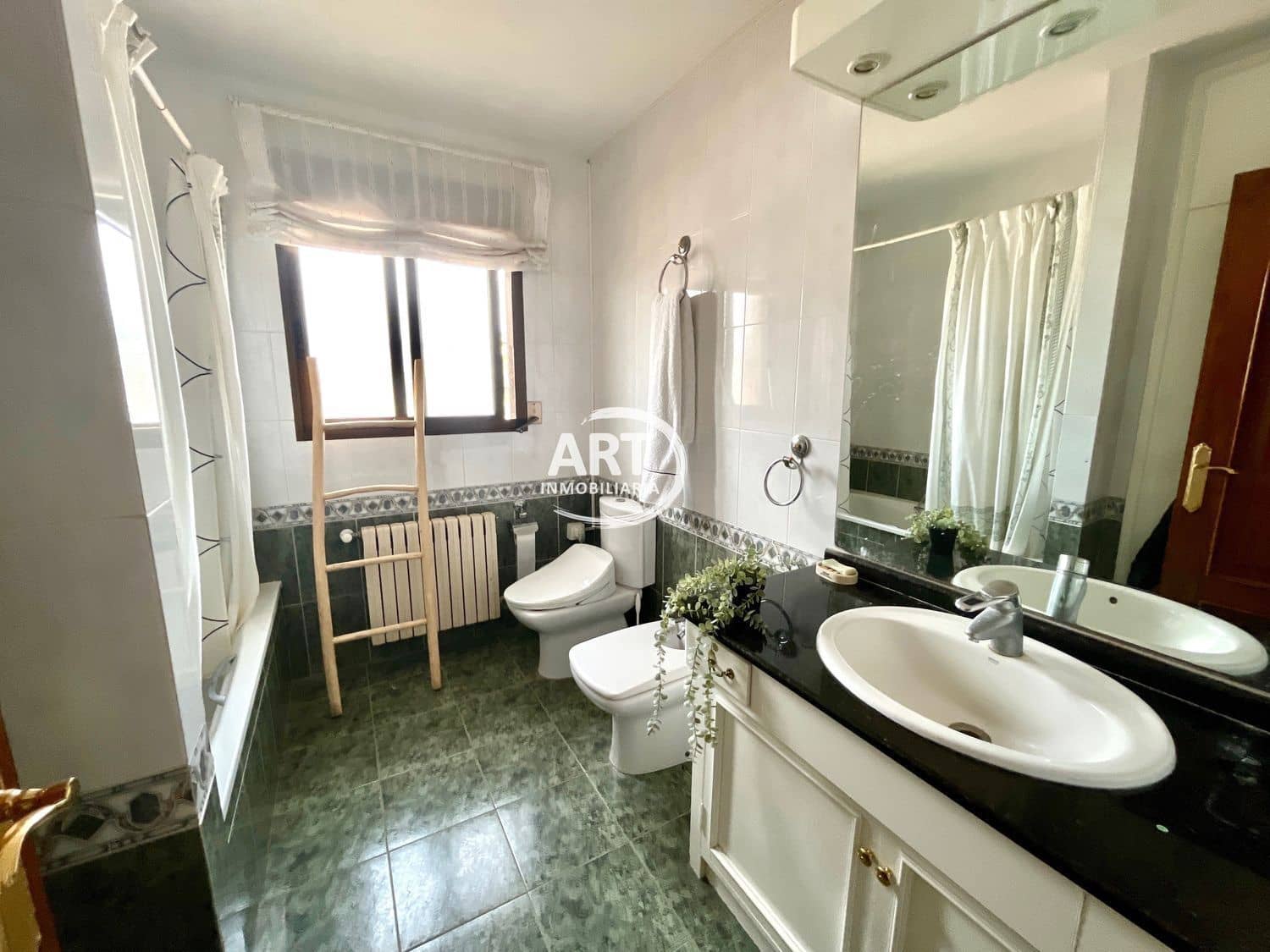 8 soveværelse Villa til salg i L'Eliana med swimmingpool garage - € 849.000 (Ref: 8188984)