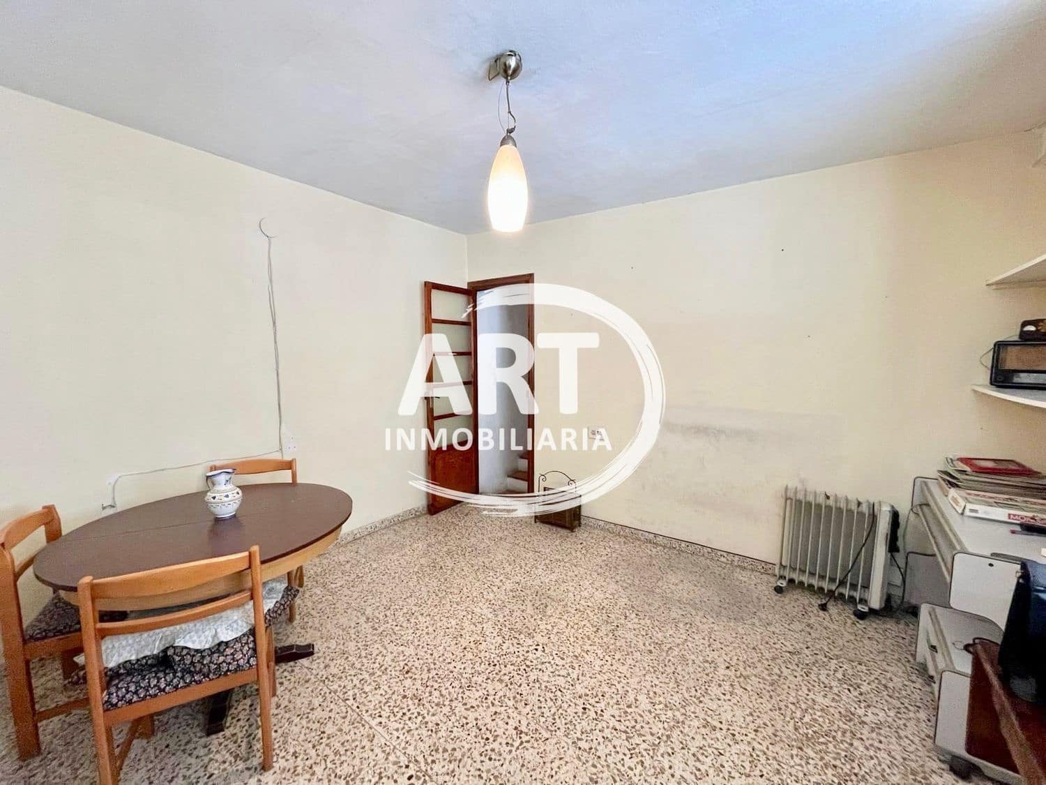 6 soveværelse Byhus til salg i Betera - € 300.000 (Ref: 8201248)