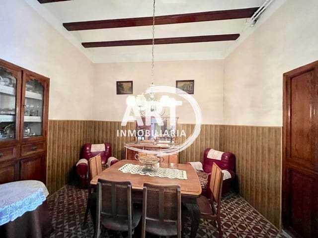 6 bedroom Townhouse for sale in Bétera - € 300,000 (Ref: 8201248)