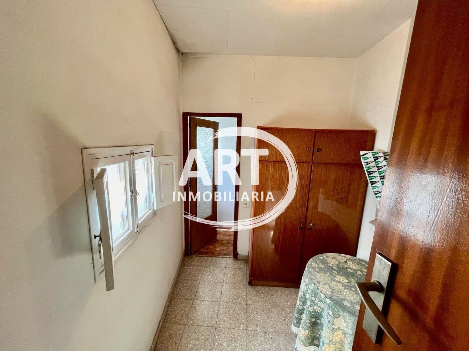 6 soveværelse Byhus til salg i Betera - € 300.000 (Ref: 8201248)