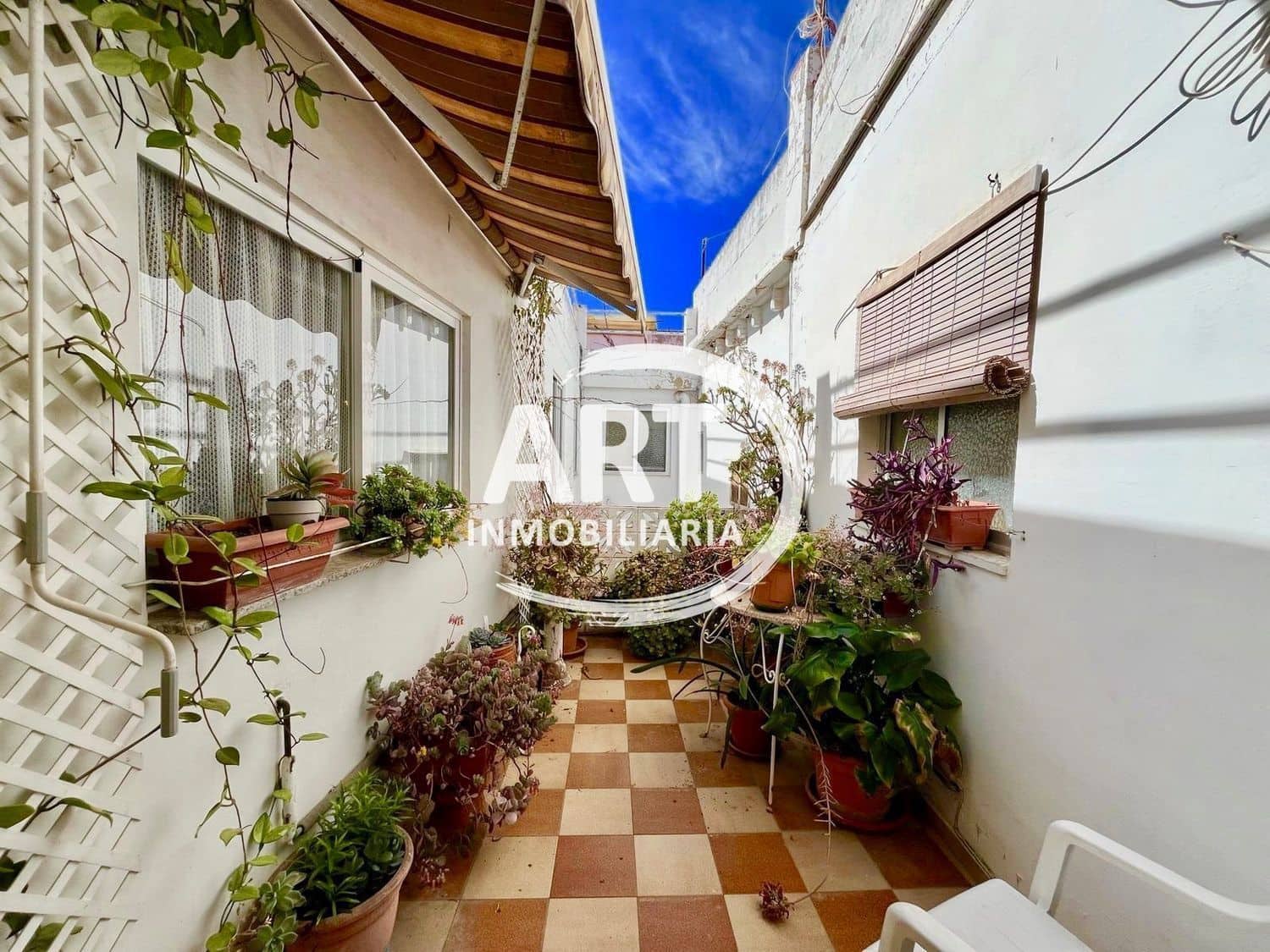 6 soveværelse Byhus til salg i Betera - € 300.000 (Ref: 8201248)