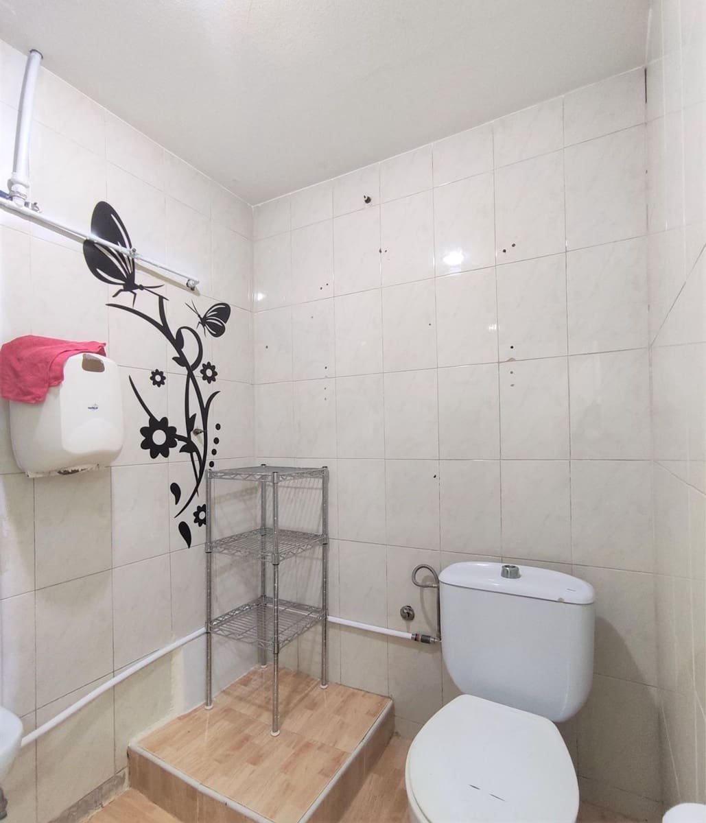 4 soveværelse Erhverv til salg i Valencia by - € 187.000 (Ref: 8416889)