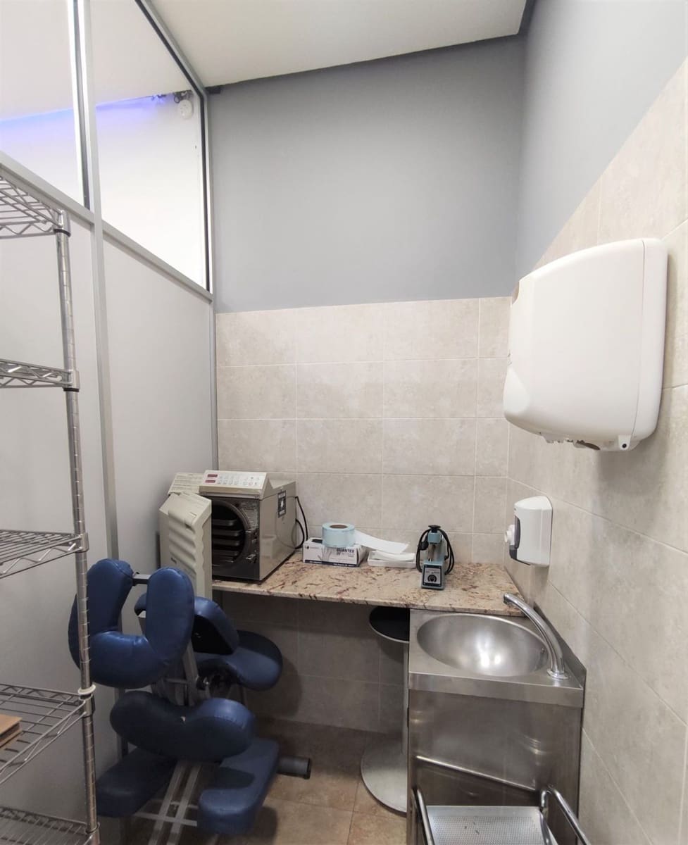 4 soveværelse Erhverv til salg i Valencia by - € 187.000 (Ref: 8416889)