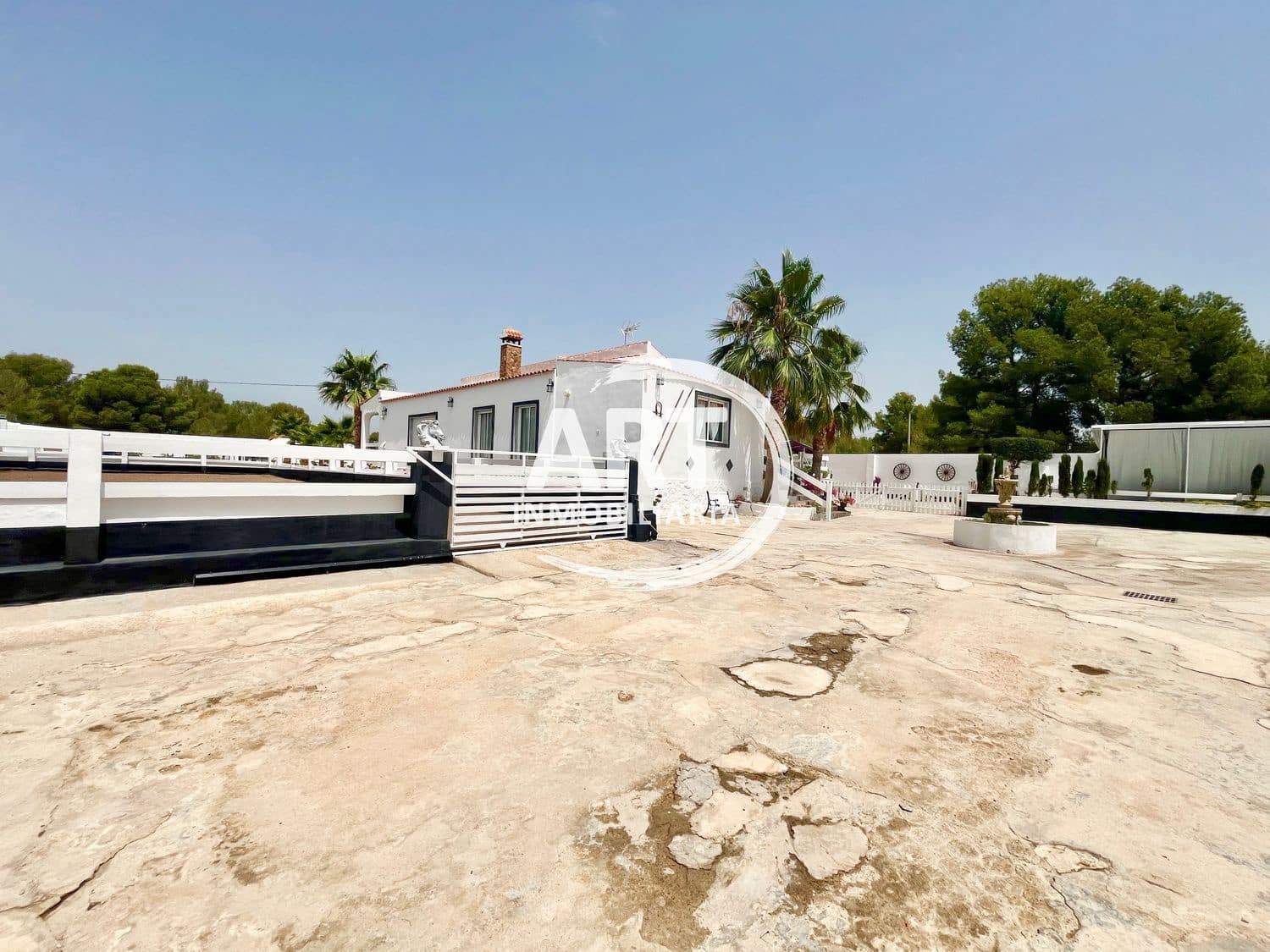 4 slaapkamer Villa te koop in Betera met zwembad garage - € 475.000 (Ref: 8461244)