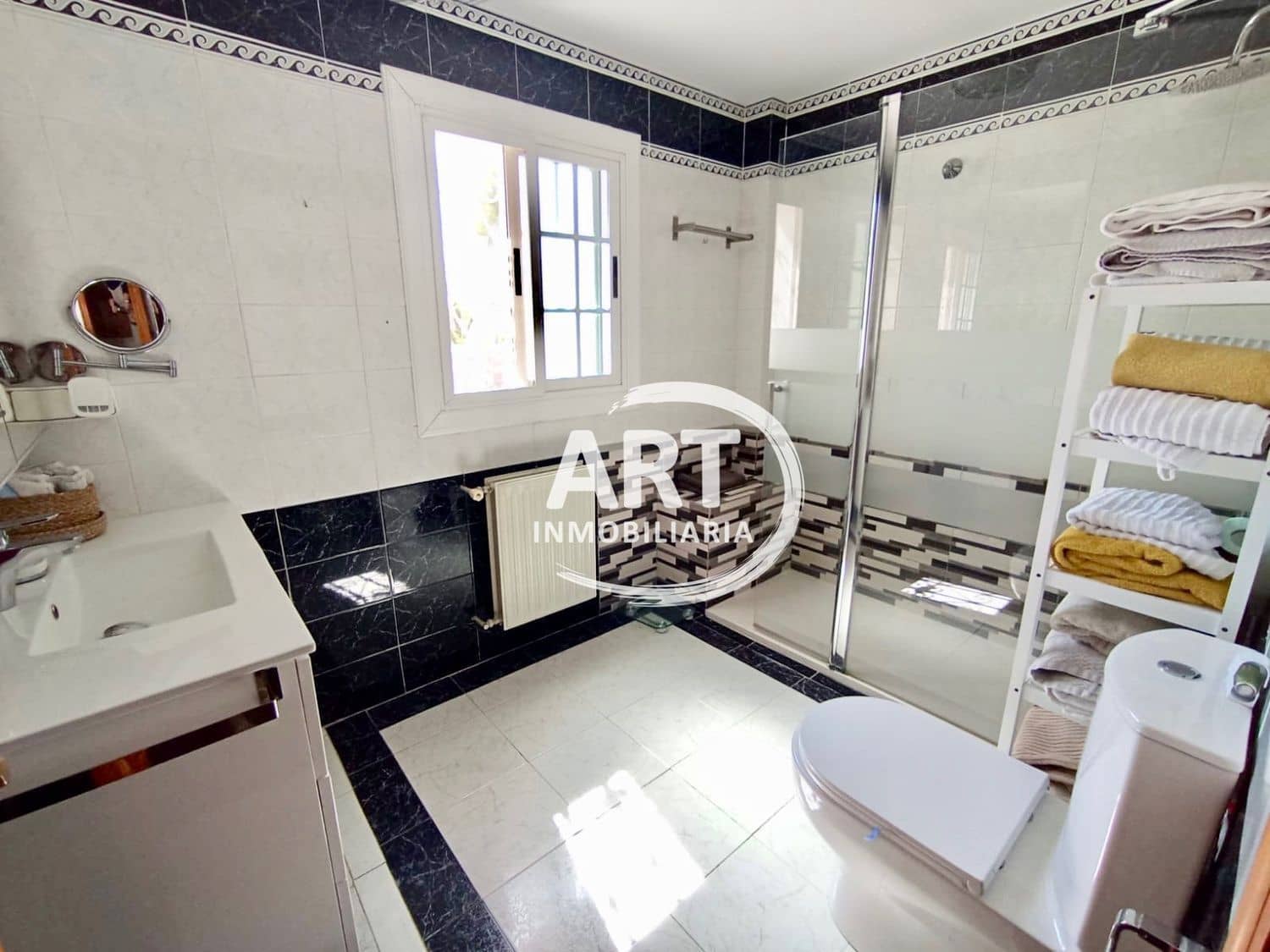 6 soveværelse Villa til salg i Paterna med swimmingpool garage - € 599.000 (Ref: 8537898)