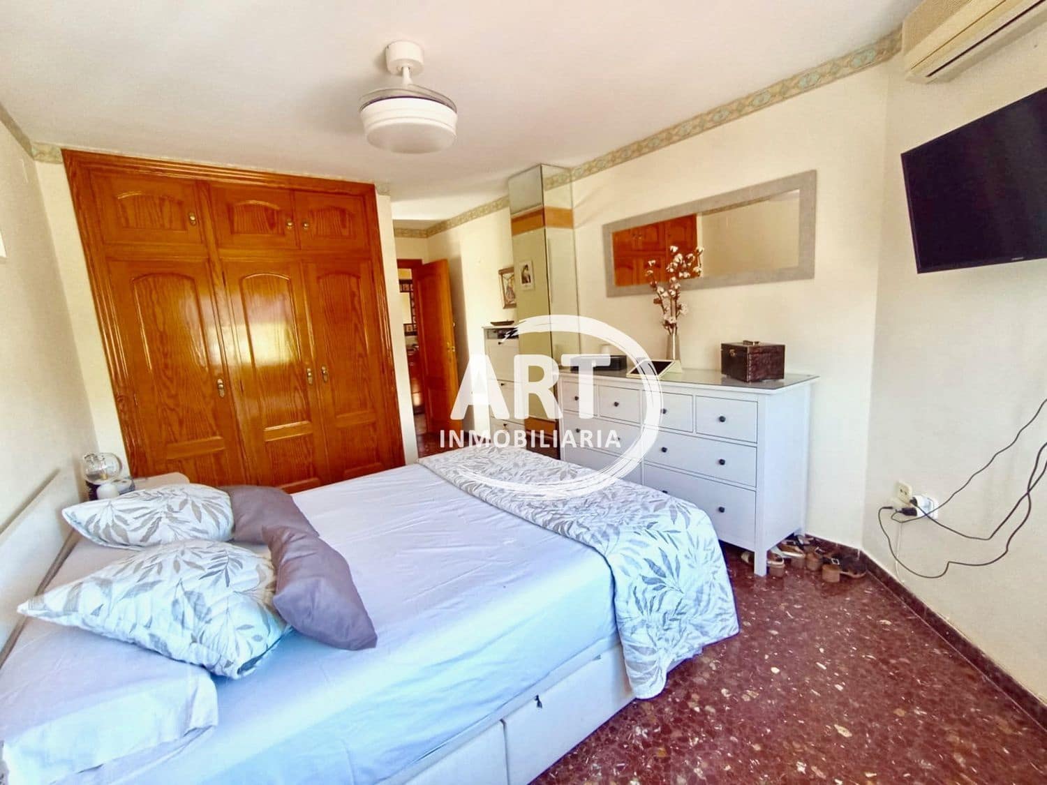 6 soveværelse Villa til salg i Paterna med swimmingpool garage - € 599.000 (Ref: 8537898)