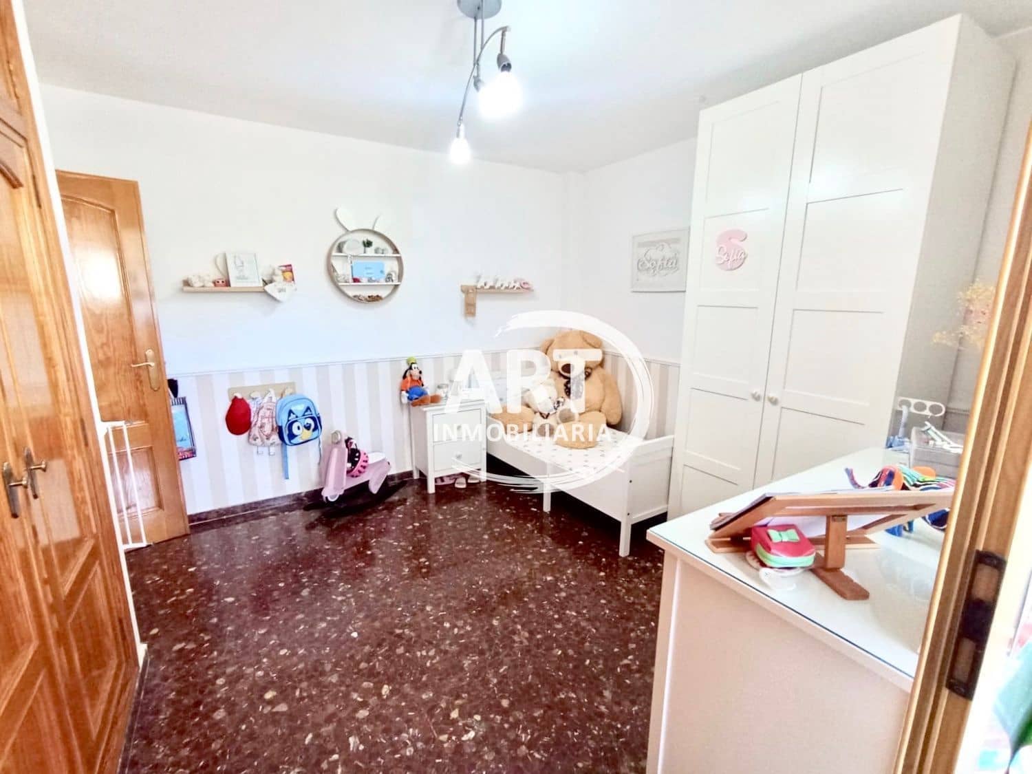 6 soveværelse Villa til salg i Paterna med swimmingpool garage - € 599.000 (Ref: 8537898)