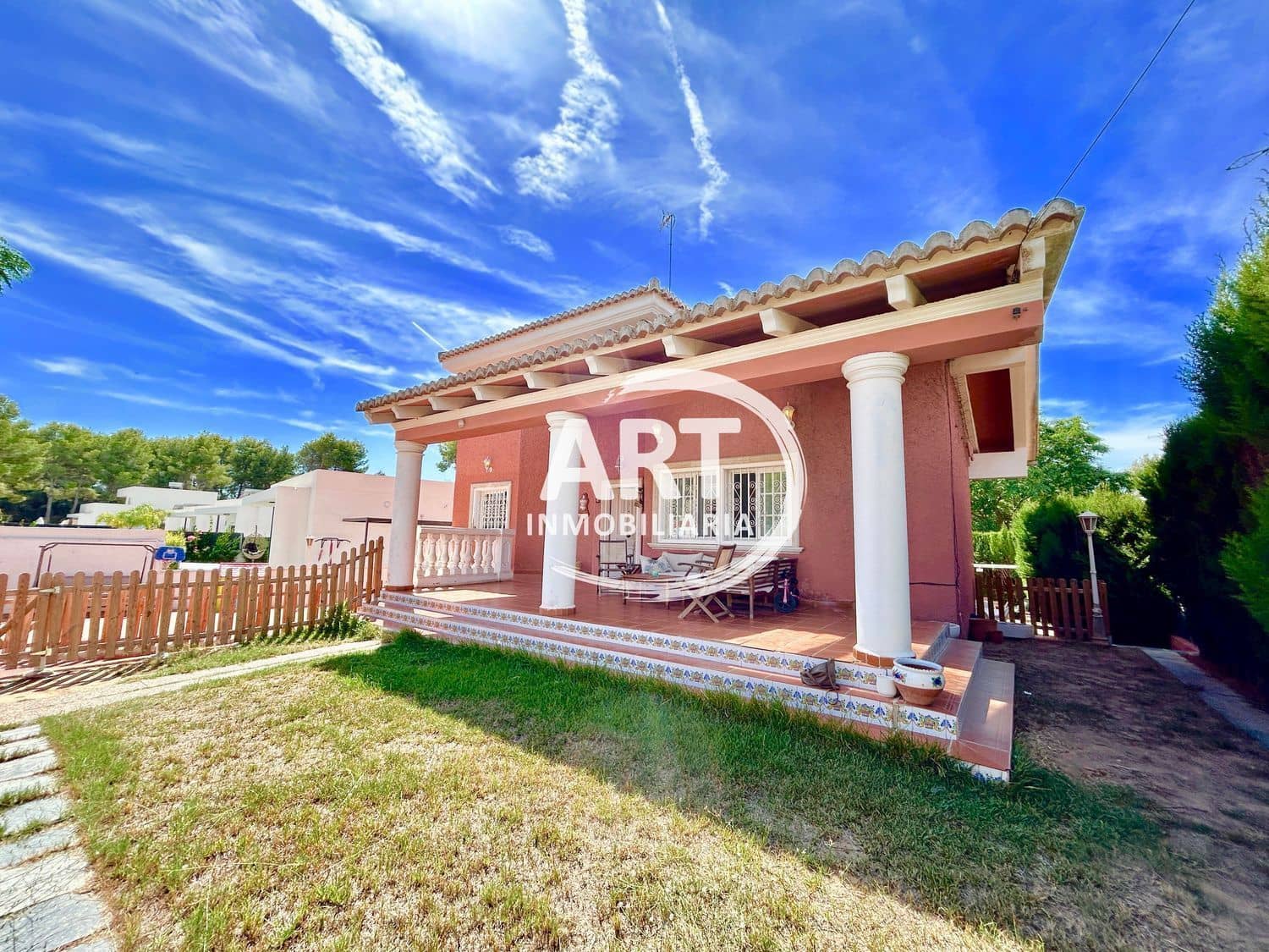 6 soveværelse Villa til salg i Paterna med swimmingpool garage - € 599.000 (Ref: 8537898)