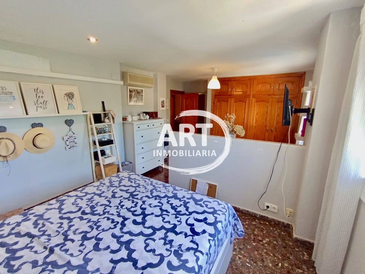 6 soveværelse Villa til salg i Paterna med swimmingpool garage - € 599.000 (Ref: 8537898)