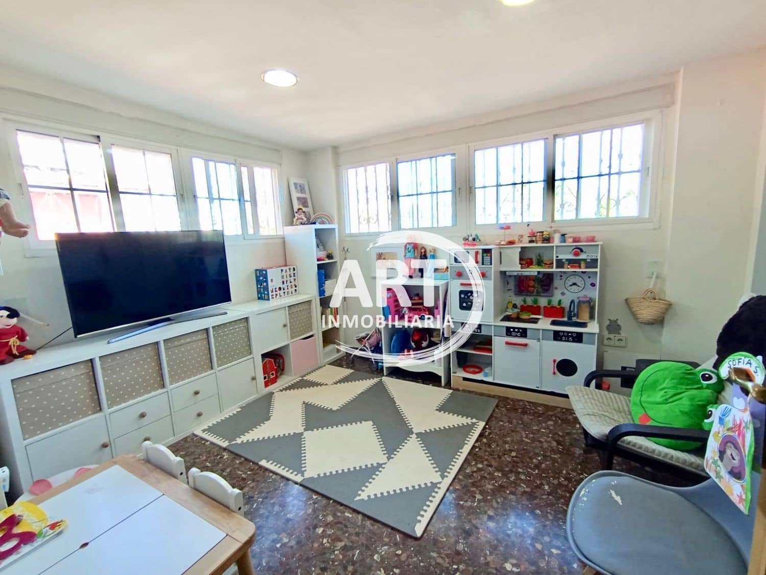 6 soveværelse Villa til salg i Paterna med swimmingpool garage - € 599.000 (Ref: 8537898)