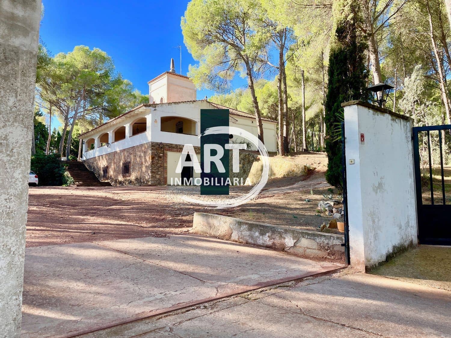 7 bedroom Villa for sale in Naquera with pool garage - € 900,000 (Ref: 8596501)