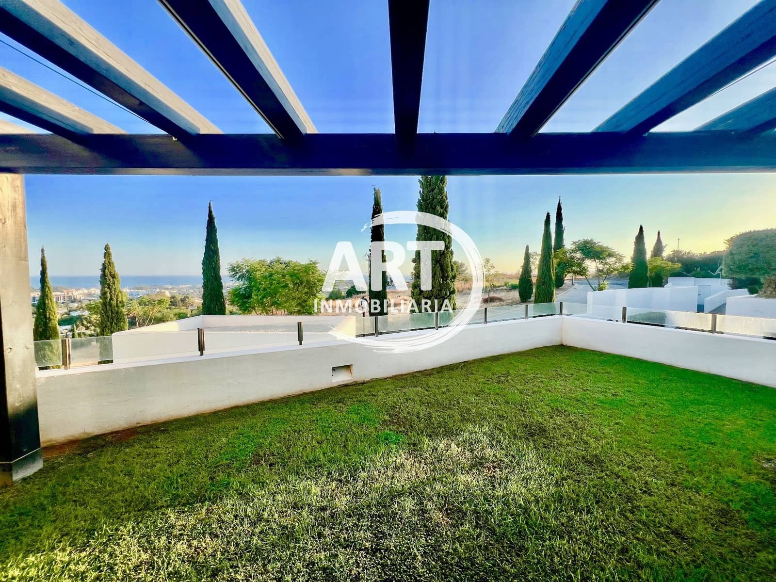 3 soveværelse Lejlighed til salg i Benahavis med swimmingpool garage - € 729.000 (Ref: 8762410)