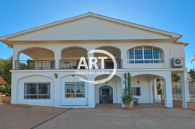 6 soverom Villa til salgs i Alzira med svømmebasseng garasje - € 650 000 (Ref: 8816906)