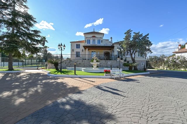 7 soverom Villa til salgs i Alzira med svømmebasseng garasje - € 1 100 000 (Ref: 8820912)