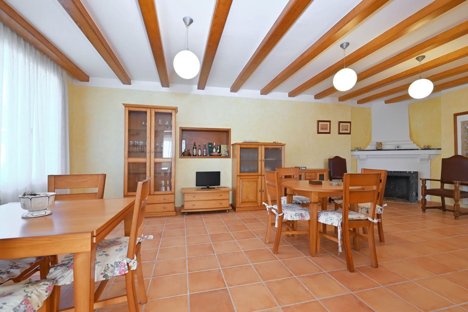 7 soverom Villa til salgs i Alzira med svømmebasseng garasje - € 1 100 000 (Ref: 8820912)