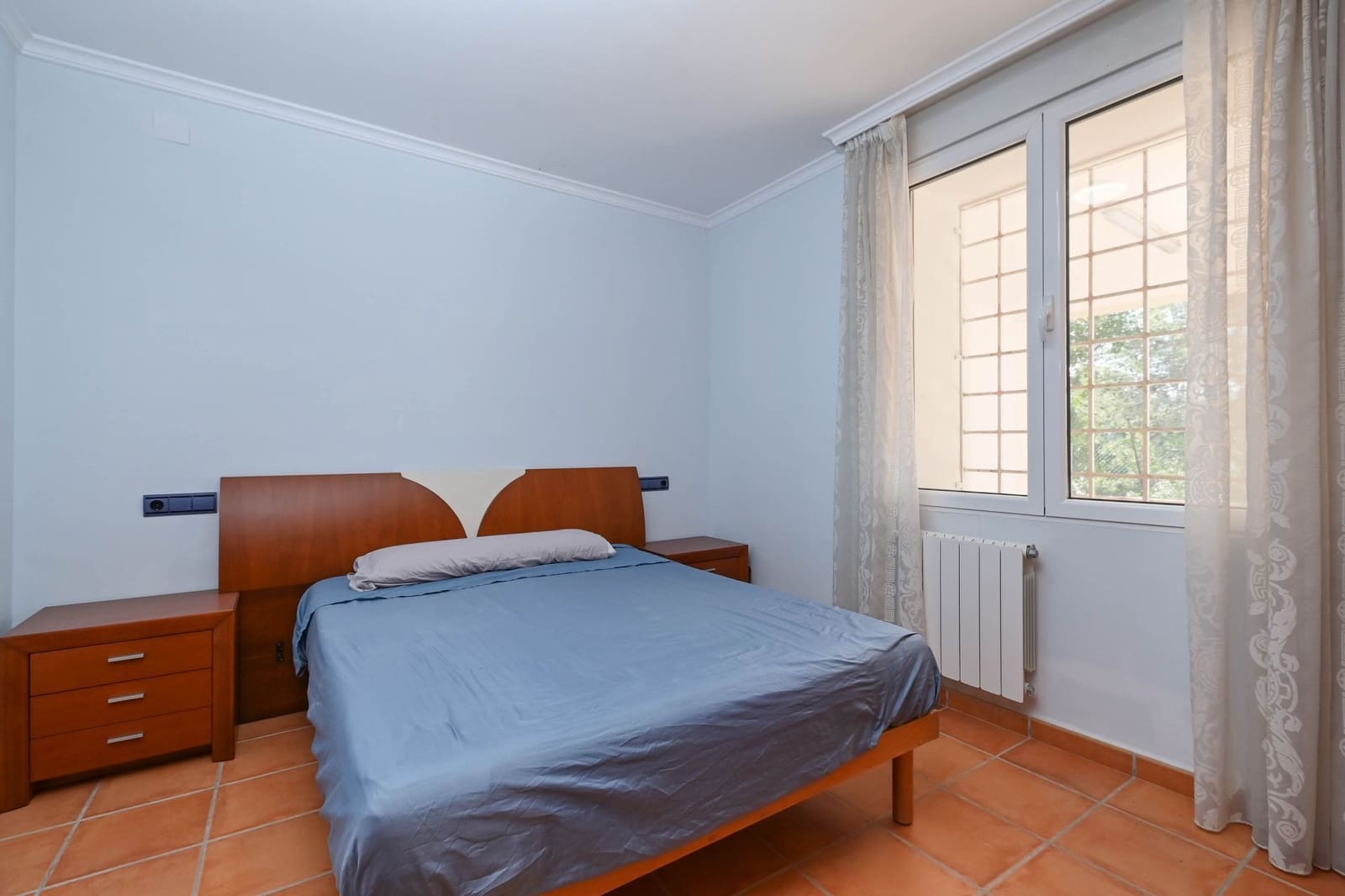 7 soverom Villa til salgs i Alzira med svømmebasseng garasje - € 1 100 000 (Ref: 8820912)