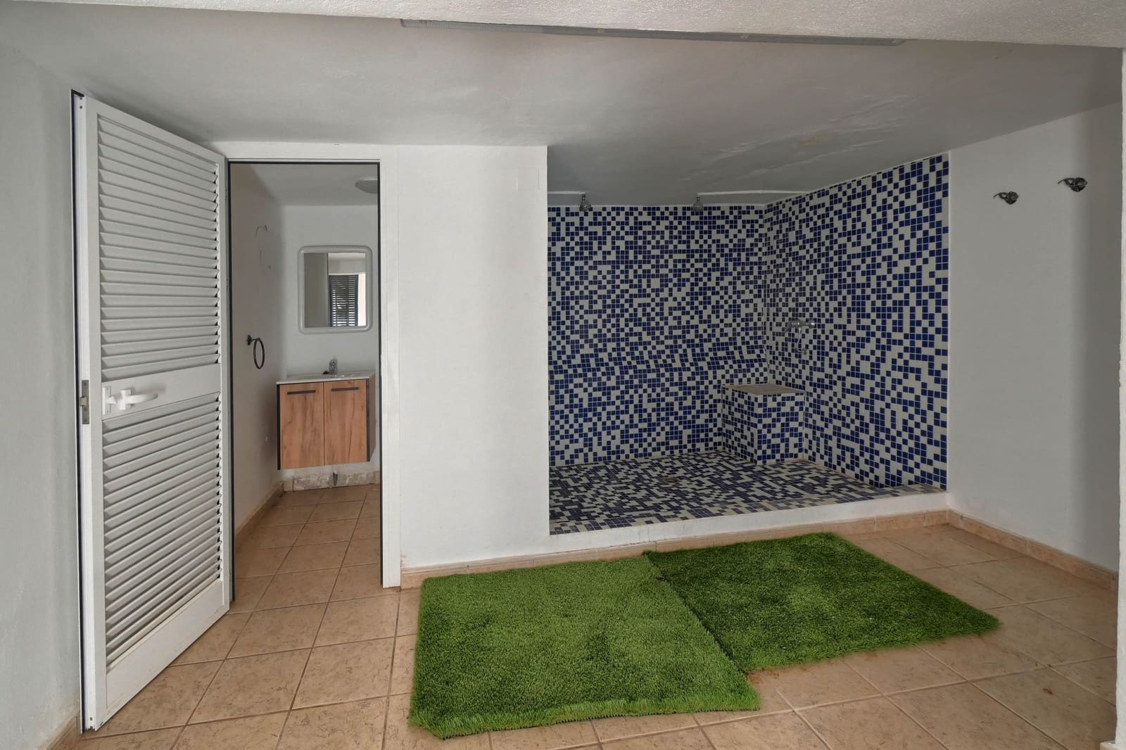 7 soverom Villa til salgs i Alzira med svømmebasseng garasje - € 1 100 000 (Ref: 8820912)