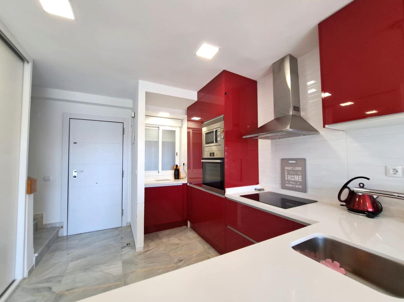 2 soverom Hus til salgs i Benidorm med svømmebasseng garasje - € 269 000 (Ref: 8837155)