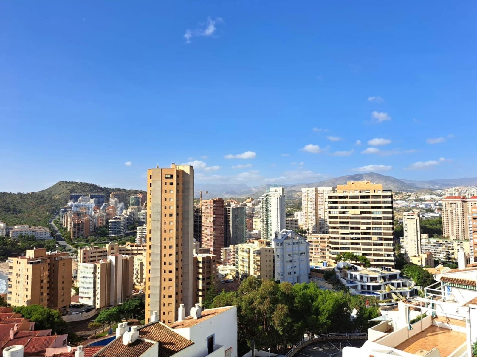 2 soverom Hus til salgs i Benidorm med svømmebasseng garasje - € 269 000 (Ref: 8837155)