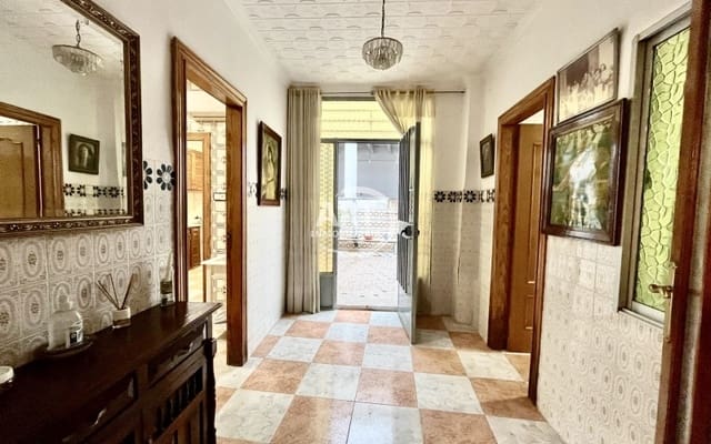 4 Zimmer Villa zu verkaufen in Picassent mit Garage - 260.000 € (Ref: 8899689)