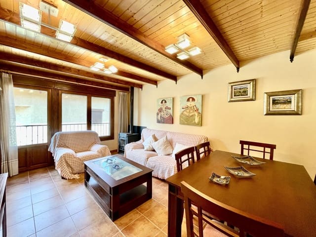 4 soverom Kjedet enebolig til salgs i Alcalá de la Selva med garasje - € 220 000 (Ref: 8902885)