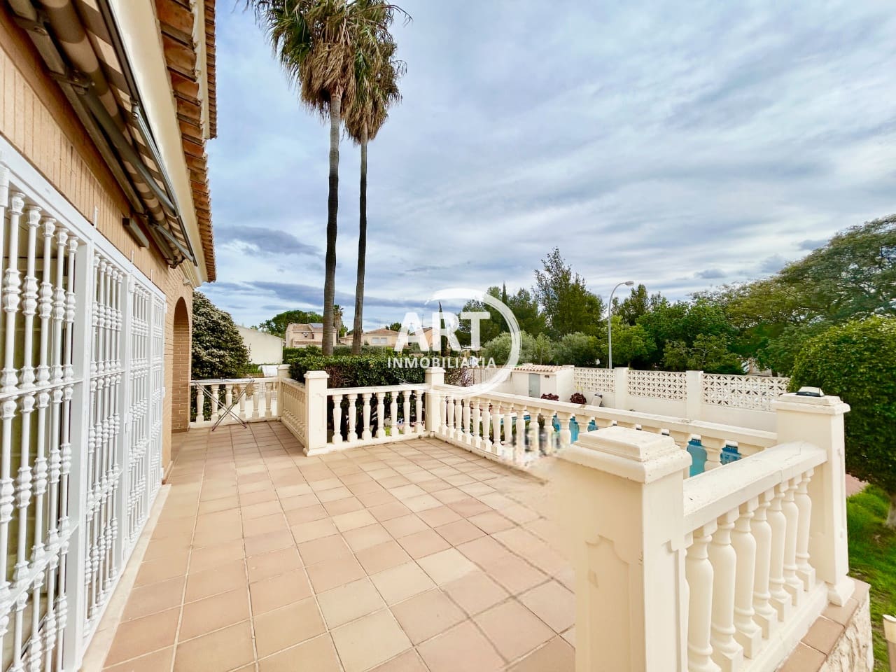 3 soveværelse Villa til salg i L'Eliana med swimmingpool garage - € 698.000 (Ref: 8912324)