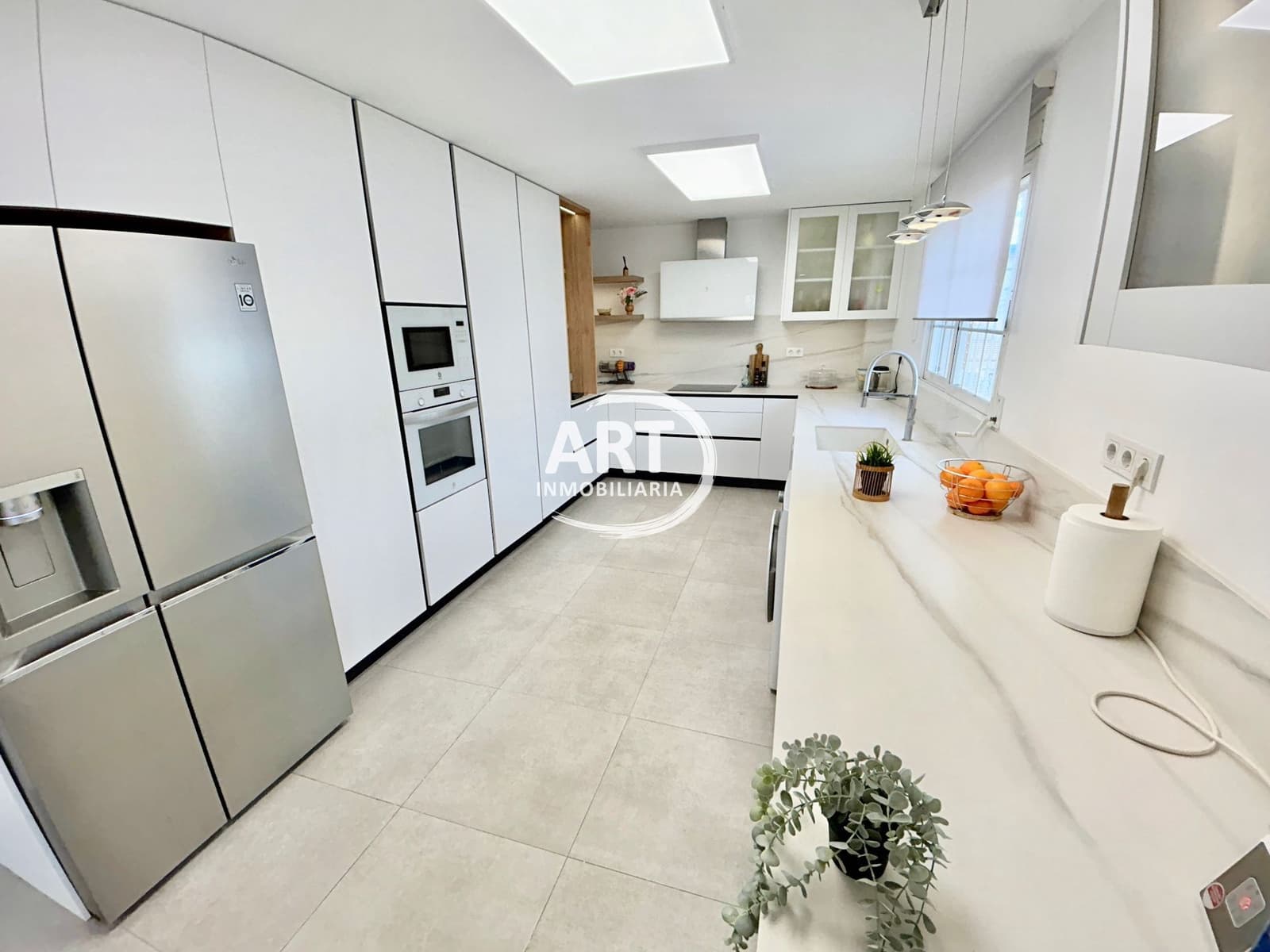 3 soveværelse Villa til salg i L'Eliana med swimmingpool garage - € 698.000 (Ref: 8912324)