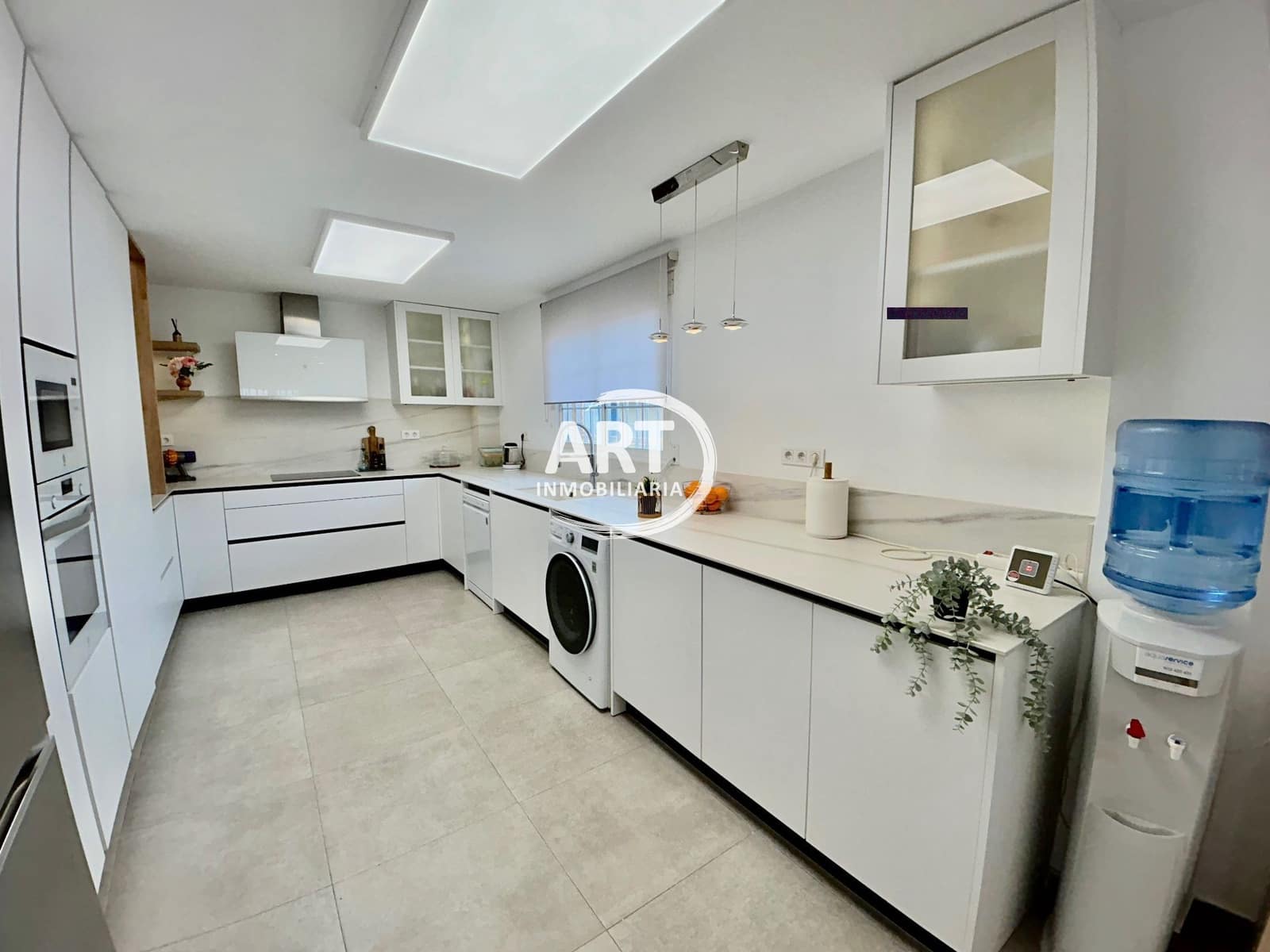 3 soveværelse Villa til salg i L'Eliana med swimmingpool garage - € 698.000 (Ref: 8912324)