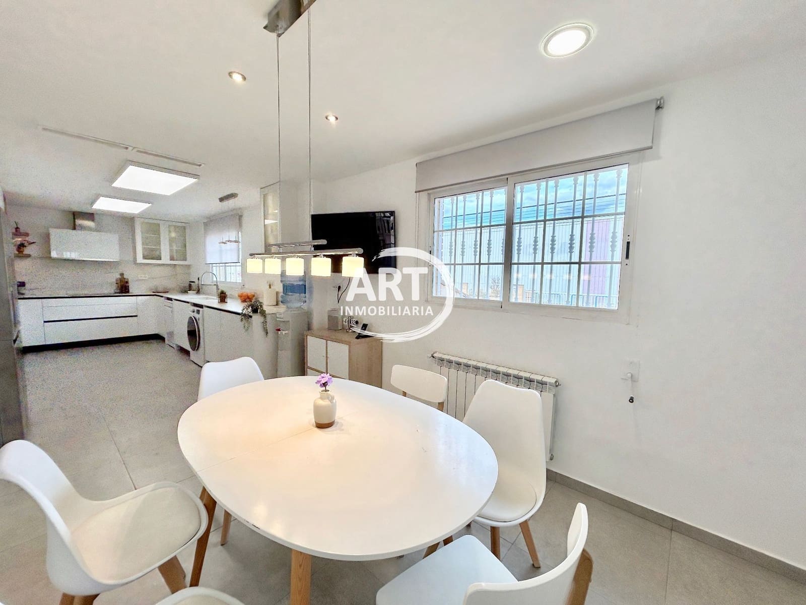 3 soveværelse Villa til salg i L'Eliana med swimmingpool garage - € 698.000 (Ref: 8912324)