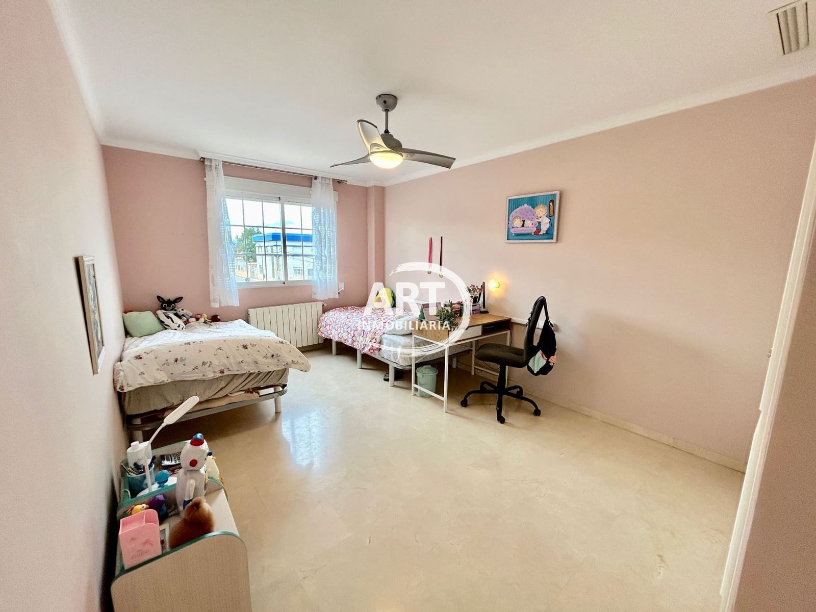 3 soveværelse Villa til salg i L'Eliana med swimmingpool garage - € 698.000 (Ref: 8912324)