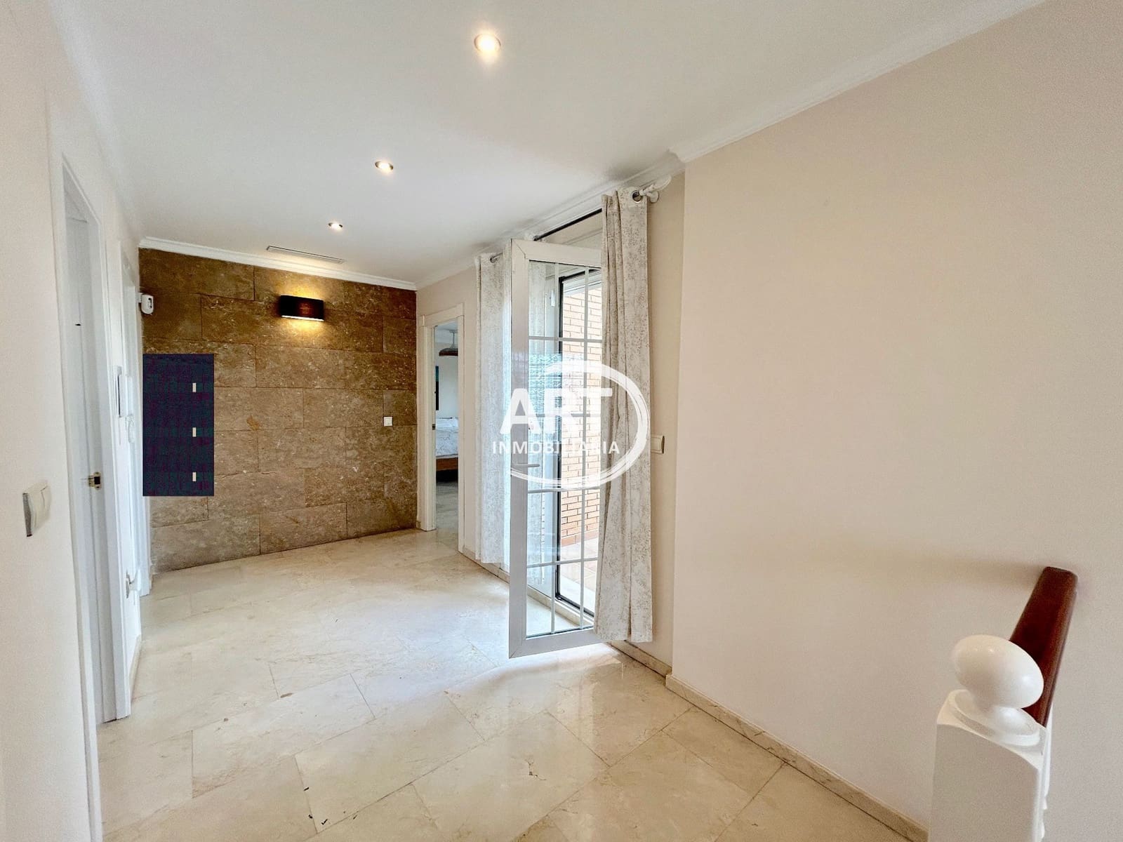 3 soveværelse Villa til salg i L'Eliana med swimmingpool garage - € 698.000 (Ref: 8912324)