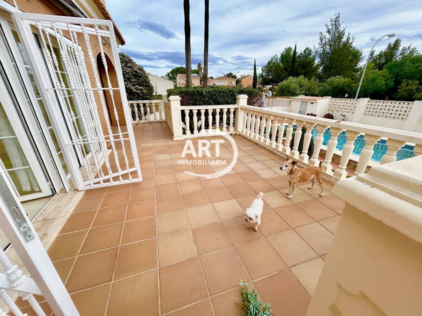 3 soveværelse Villa til salg i L'Eliana med swimmingpool garage - € 698.000 (Ref: 8912324)