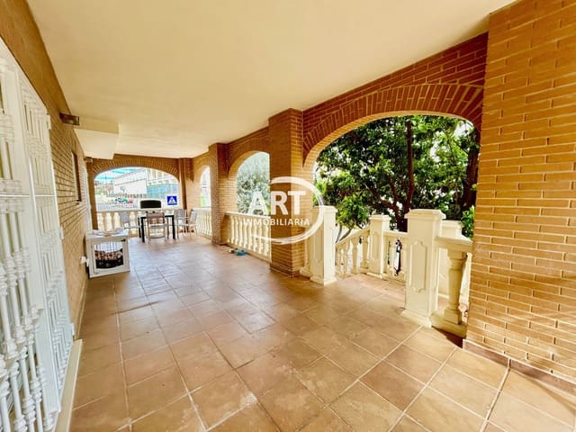 3 soverom Villa til salgs i L'Eliana med svømmebasseng garasje - € 698 000 (Ref: 8912324)