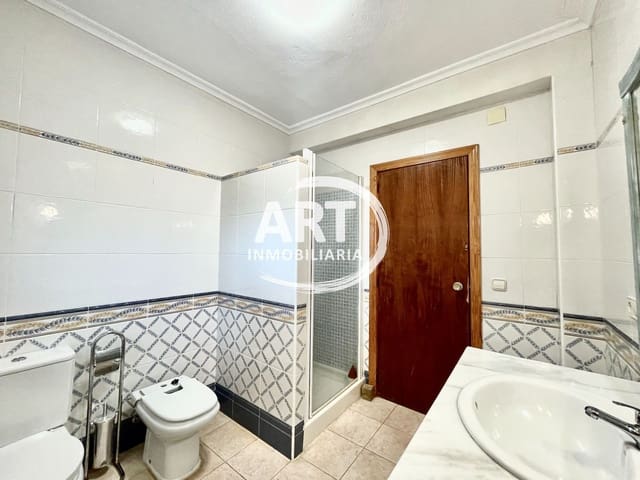 3 bedroom Villa for sale in Vilamarxant / Villamarchante - € 260,000 (Ref: 8931395)