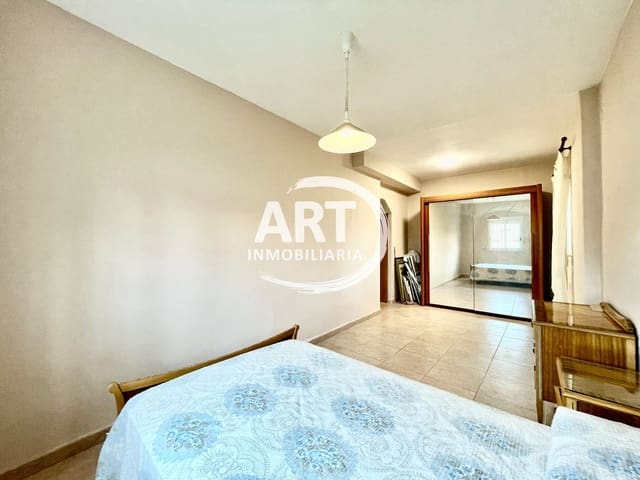 3 bedroom Villa for sale in Vilamarxant / Villamarchante - € 260,000 (Ref: 8931395)