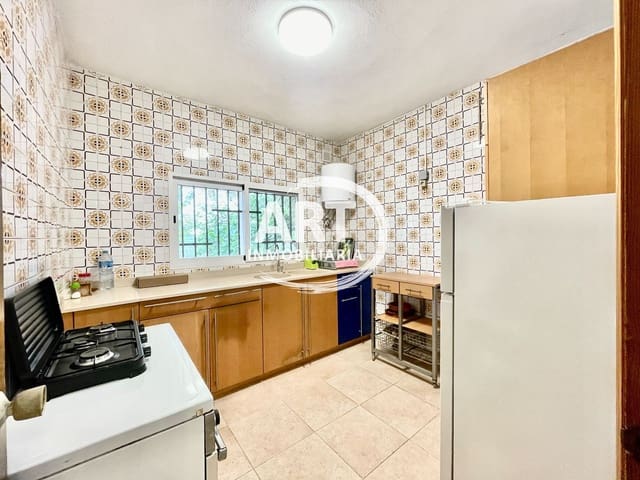 3 bedroom Villa for sale in Vilamarxant / Villamarchante - € 260,000 (Ref: 8931395)