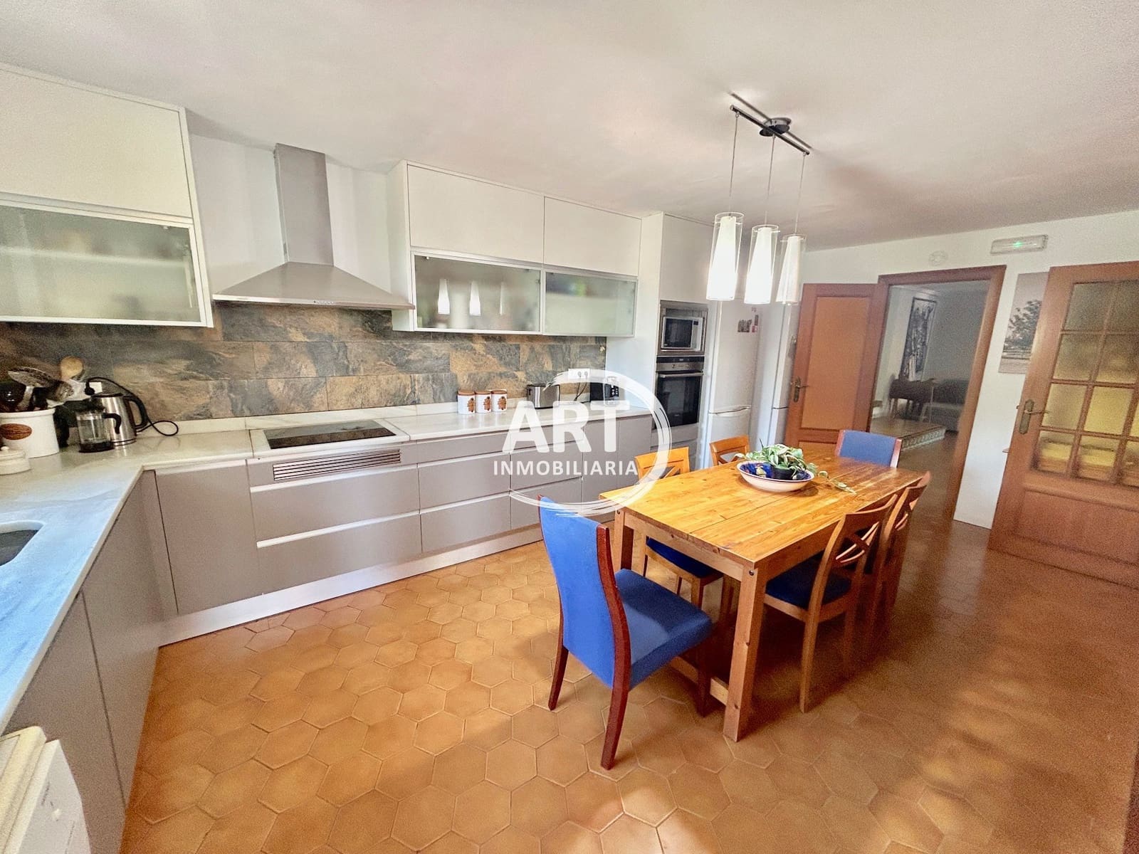 8 soverom Villa til salgs i Serra med svømmebasseng garasje - € 700 000 (Ref: 8997690)