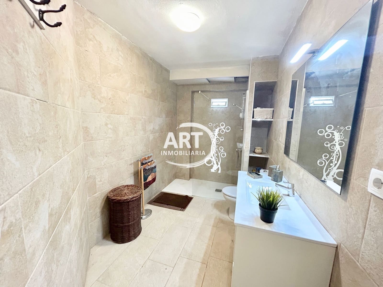 8 soverom Villa til salgs i Serra med svømmebasseng garasje - € 700 000 (Ref: 8997690)