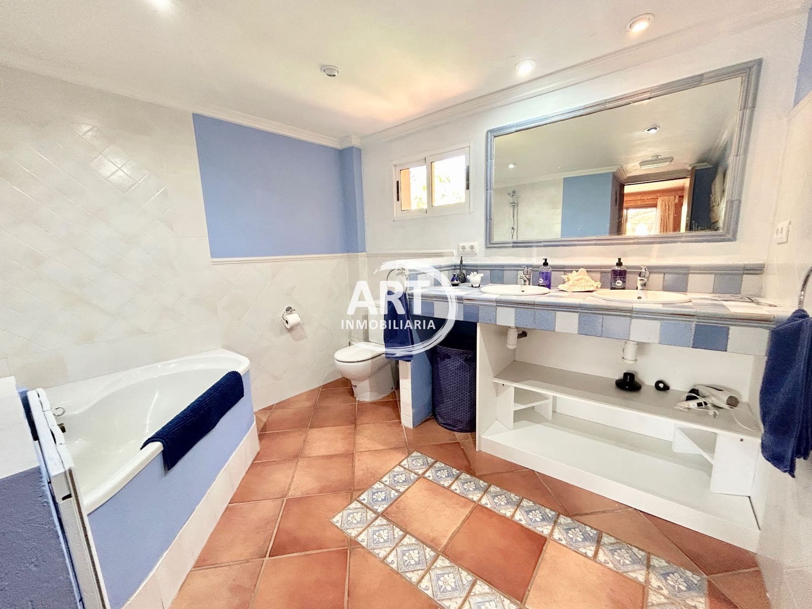 8 soverom Villa til salgs i Serra med svømmebasseng garasje - € 700 000 (Ref: 8997690)