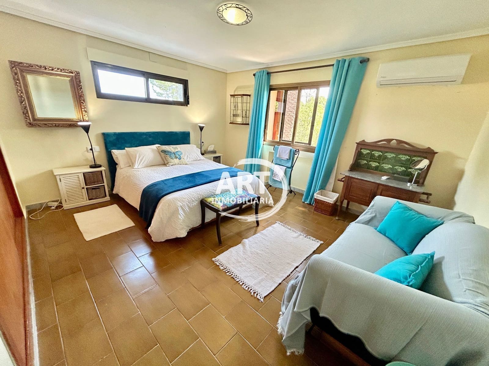 8 soverom Villa til salgs i Serra med svømmebasseng garasje - € 700 000 (Ref: 8997690)