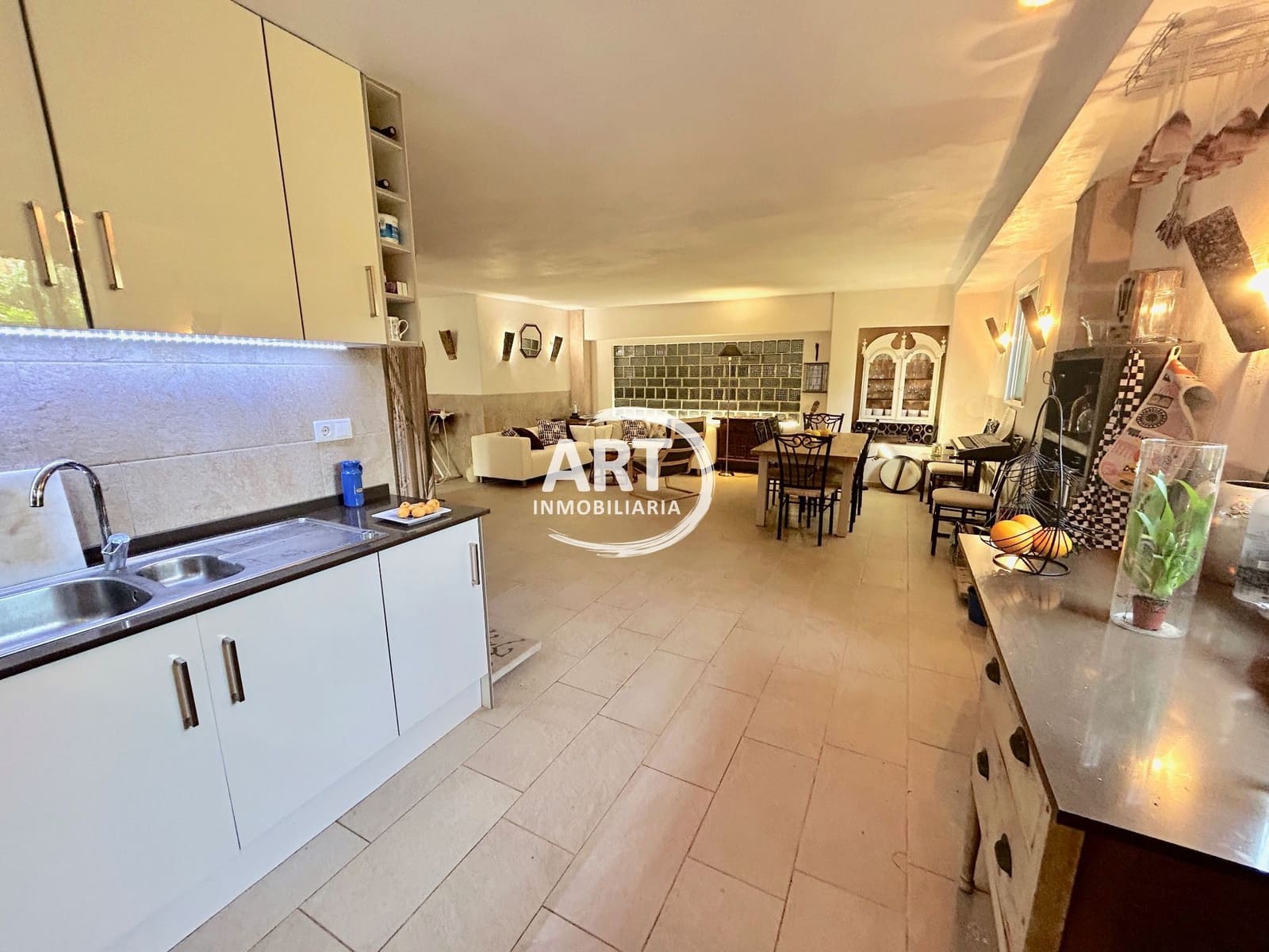 8 soverom Villa til salgs i Serra med svømmebasseng garasje - € 700 000 (Ref: 8997690)