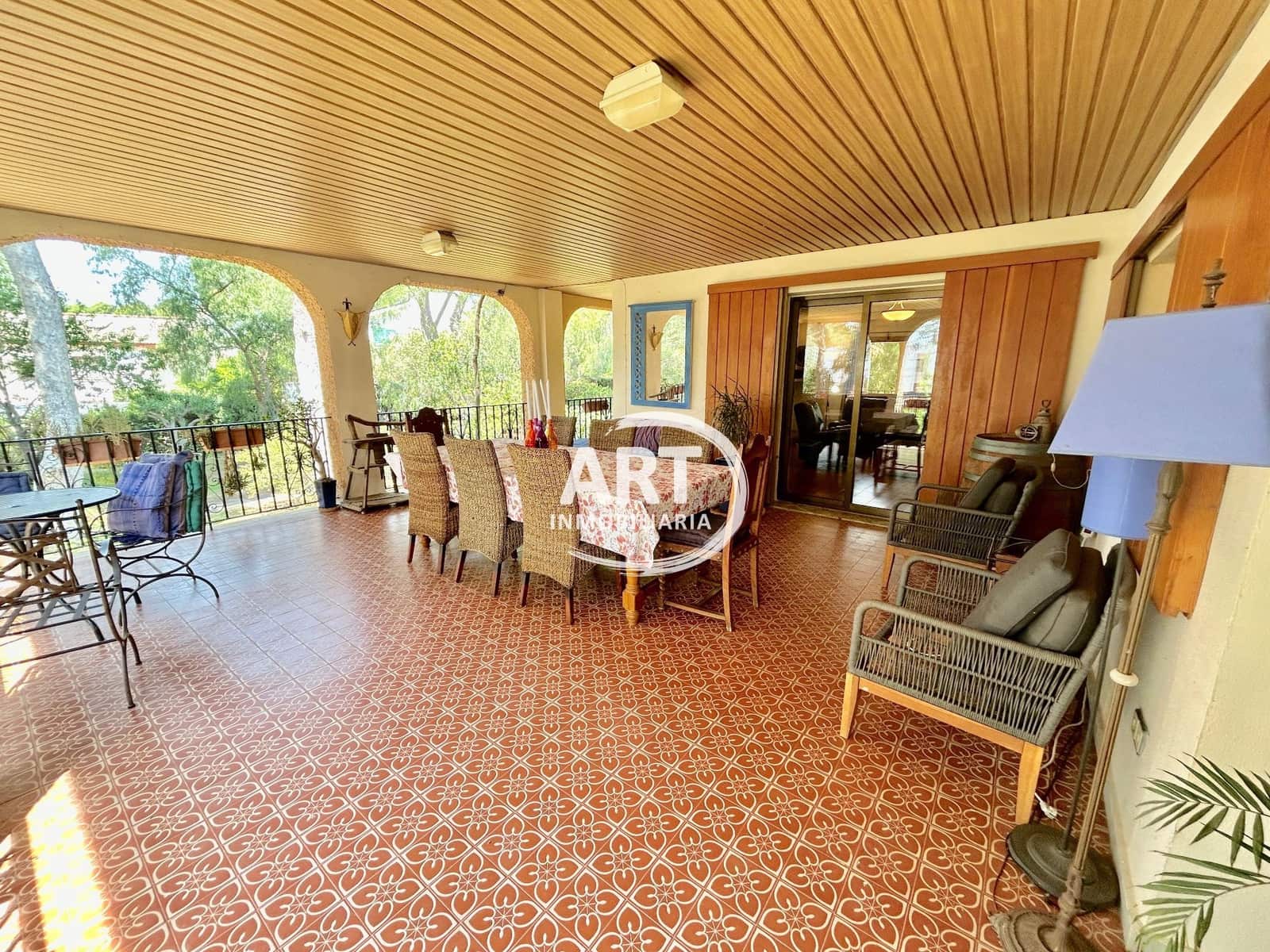 8 soverom Villa til salgs i Serra med svømmebasseng garasje - € 700 000 (Ref: 8997690)