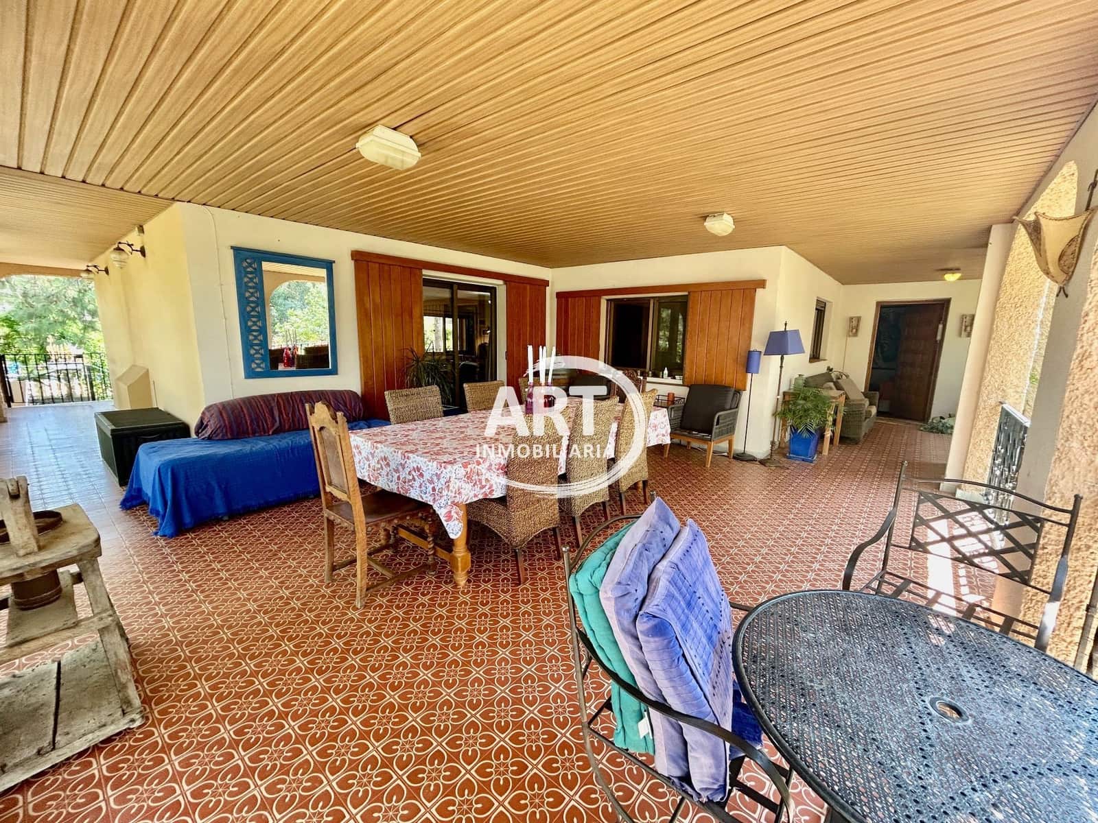 8 soverom Villa til salgs i Serra med svømmebasseng garasje - € 700 000 (Ref: 8997690)