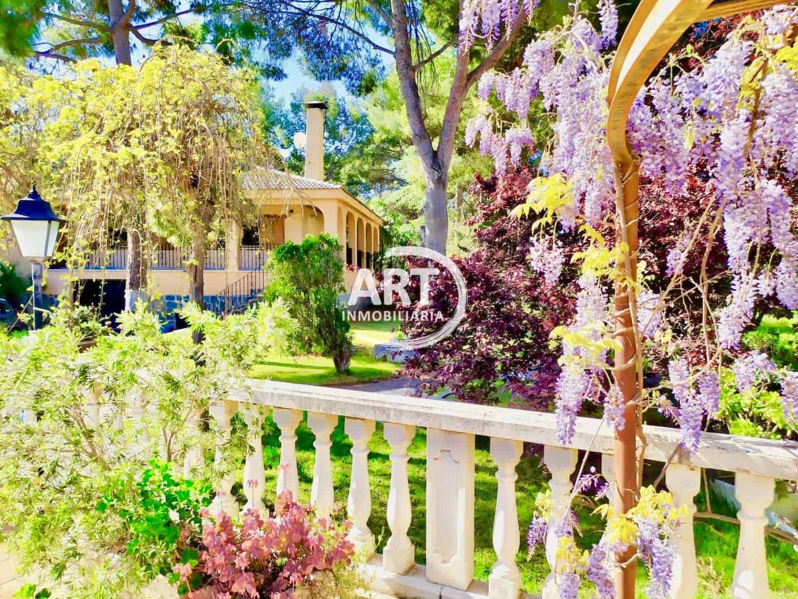 8 soverom Villa til salgs i Serra med svømmebasseng garasje - € 700 000 (Ref: 8997690)