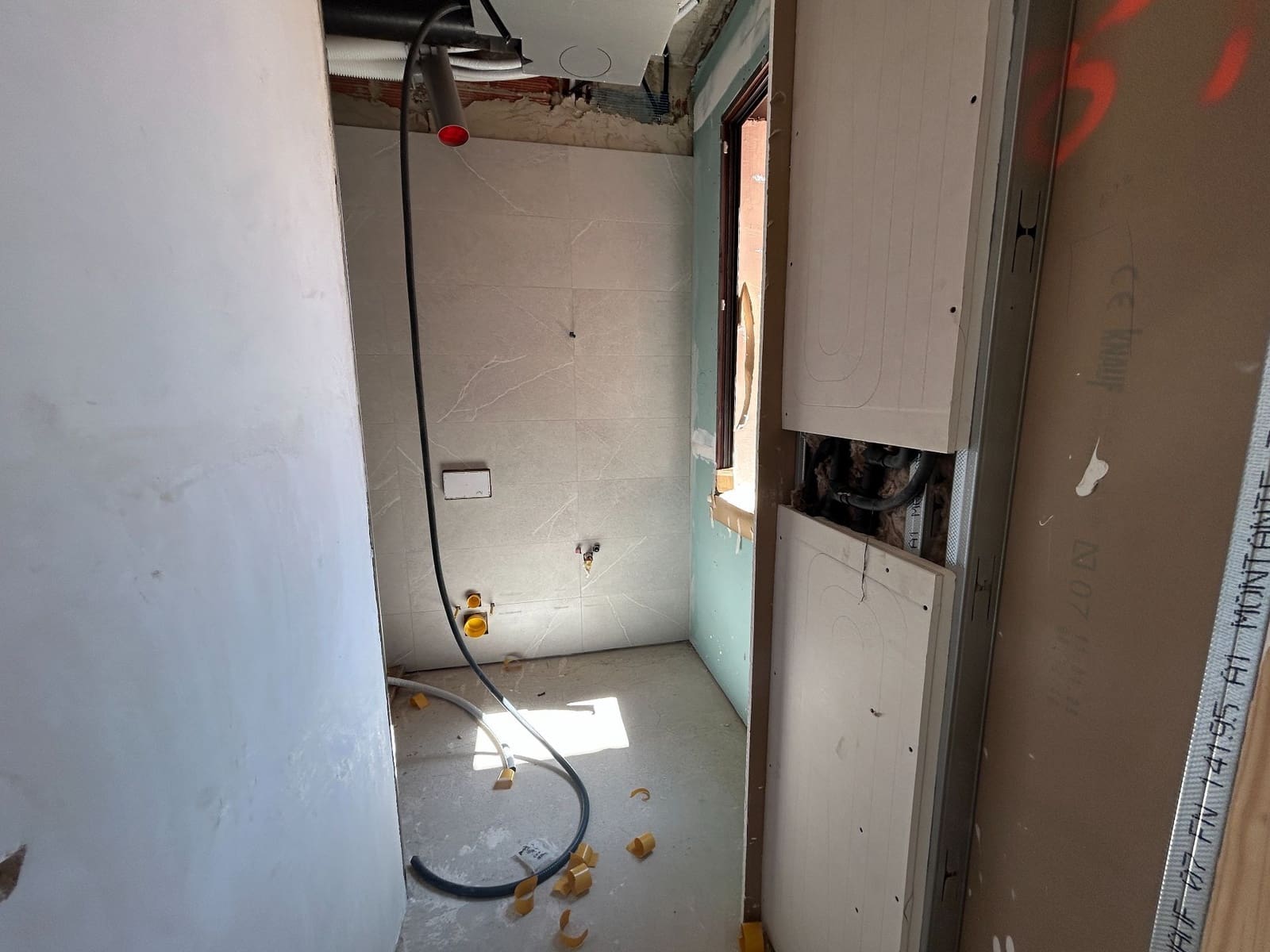 4 sypialnia Willa na sprzedaż w L'Eliana z basenem garażem - 875 000 € (Ref: 9095811)